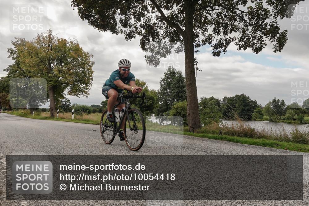 30.08.2026 - Elbe Triathlon Hamburg Michael Burmester http://msf.ph/oto/10054418 30.08.2026 11:04:18 Radfahren 1158, 1227, 1424 meine-sportfotos.de