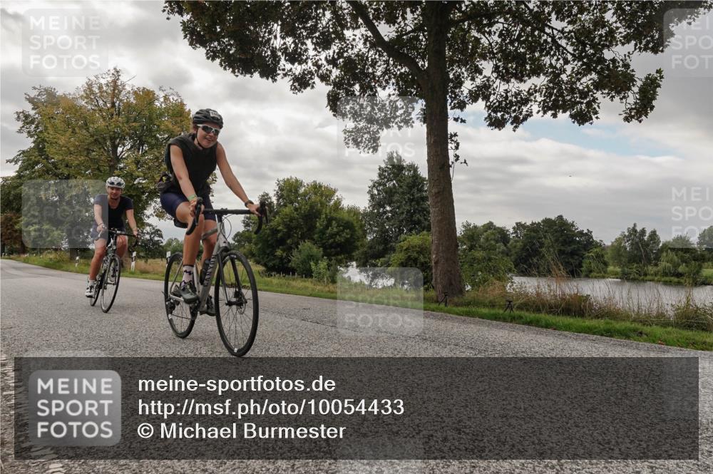 30.08.2026 - Elbe Triathlon Hamburg Michael Burmester http://msf.ph/oto/10054433 30.08.2026 11:04:32 Radfahren 1169, 1392, 1403, 1404 meine-sportfotos.de