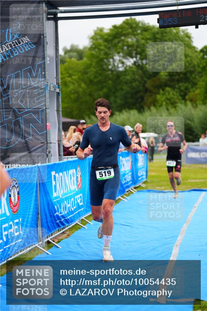 30.08.2026 - Elbe Triathlon Hamburg LAZAROV Photography http://msf.ph/oto/10054435 30.08.2026 10:55:26 Ziel 353, 438, 519, 663 meine-sportfotos.de