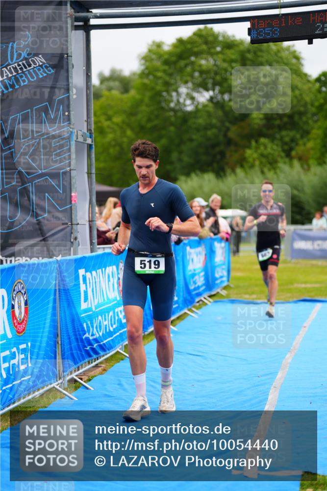 30.08.2026 - Elbe Triathlon Hamburg LAZAROV Photography http://msf.ph/oto/10054440 30.08.2026 10:55:26 Ziel 353, 438, 519, 663 meine-sportfotos.de