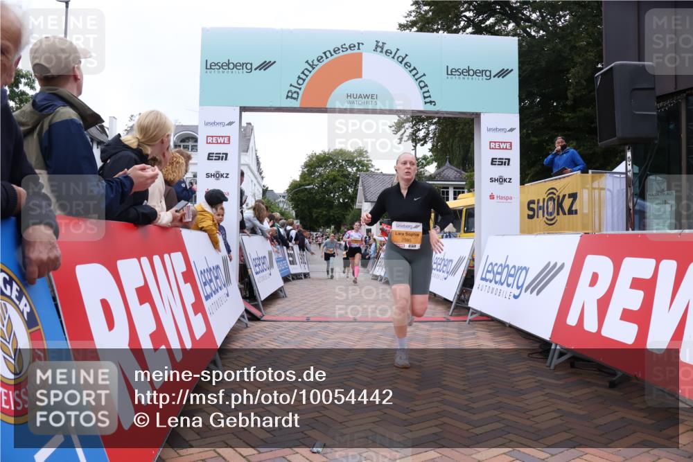 30.08.2026 - Blankeneser Heldenlauf Lena Gebhardt http://msf.ph/oto/10054442 30.08.2026 12:06:04 Ziel 2595, 2936 meine-sportfotos.de