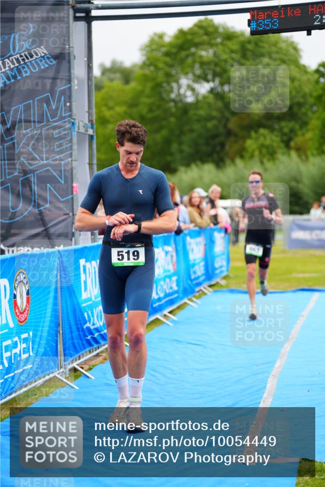 30.08.2026 - Elbe Triathlon Hamburg LAZAROV Photography http://msf.ph/oto/10054449 30.08.2026 10:55:27 Ziel 438, 519, 663 meine-sportfotos.de