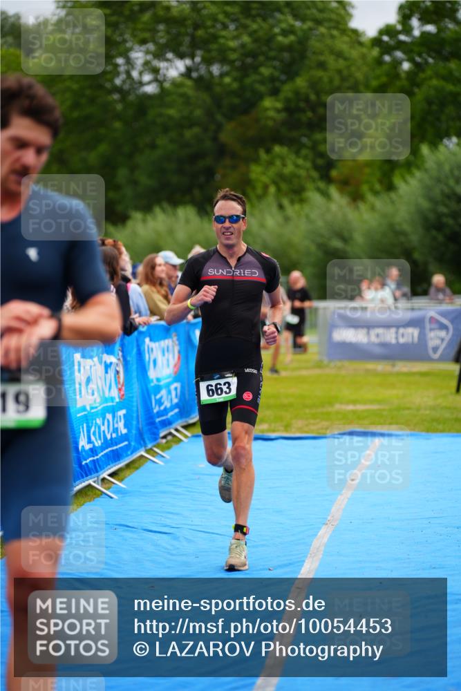30.08.2026 - Elbe Triathlon Hamburg LAZAROV Photography http://msf.ph/oto/10054453 30.08.2026 10:55:28 Ziel 519, 663 meine-sportfotos.de
