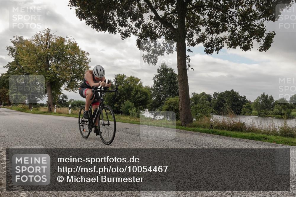 30.08.2026 - Elbe Triathlon Hamburg Michael Burmester http://msf.ph/oto/10054467 30.08.2026 11:05:05 Radfahren 923, 1123, 1401, 1419, 1459 meine-sportfotos.de