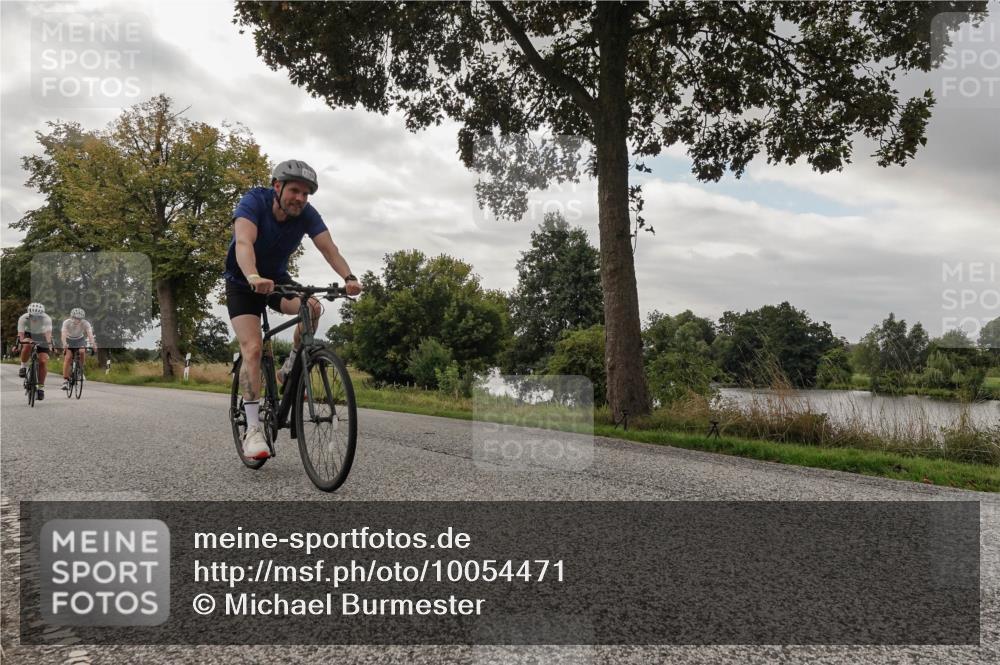 30.08.2026 - Elbe Triathlon Hamburg Michael Burmester http://msf.ph/oto/10054471 30.08.2026 11:05:10 Radfahren 923, 1123, 1401, 1419 meine-sportfotos.de