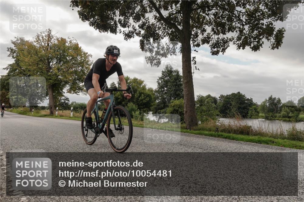 30.08.2026 - Elbe Triathlon Hamburg Michael Burmester http://msf.ph/oto/10054481 30.08.2026 11:05:25 Radfahren 1266, 1387, 1396 meine-sportfotos.de