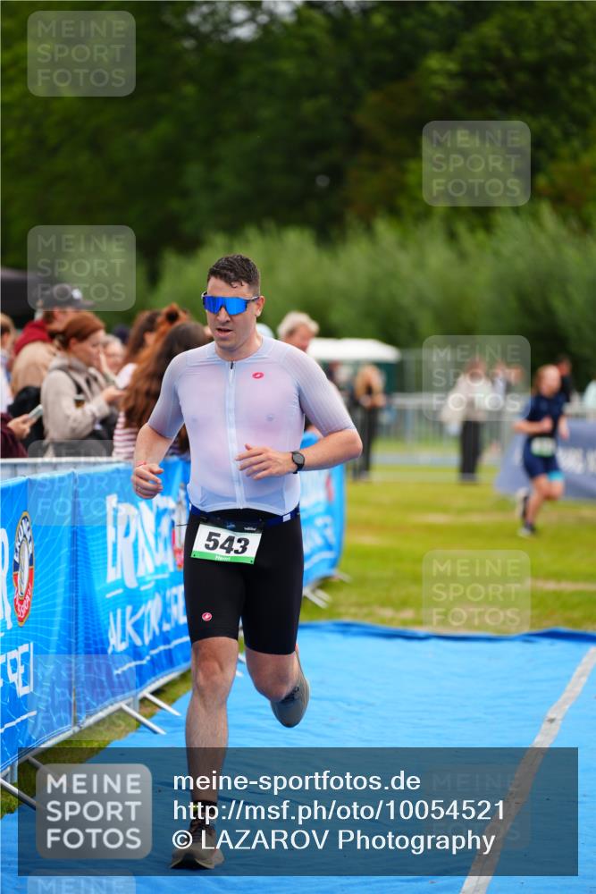 30.08.2026 - Elbe Triathlon Hamburg LAZAROV Photography http://msf.ph/oto/10054521 30.08.2026 10:55:45 Ziel 543 meine-sportfotos.de