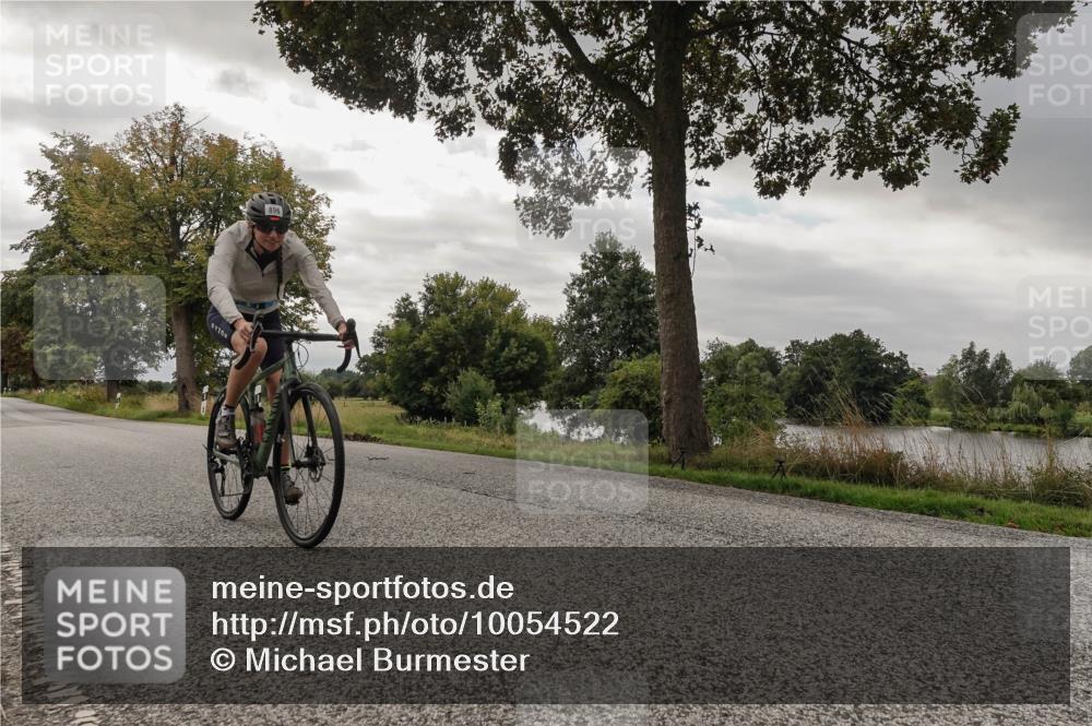 30.08.2026 - Elbe Triathlon Hamburg Michael Burmester http://msf.ph/oto/10054522 30.08.2026 11:06:14 Radfahren 896, 1442 meine-sportfotos.de