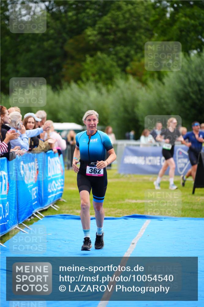 30.08.2026 - Elbe Triathlon Hamburg LAZAROV Photography http://msf.ph/oto/10054540 30.08.2026 10:56:14 Ziel 362 meine-sportfotos.de