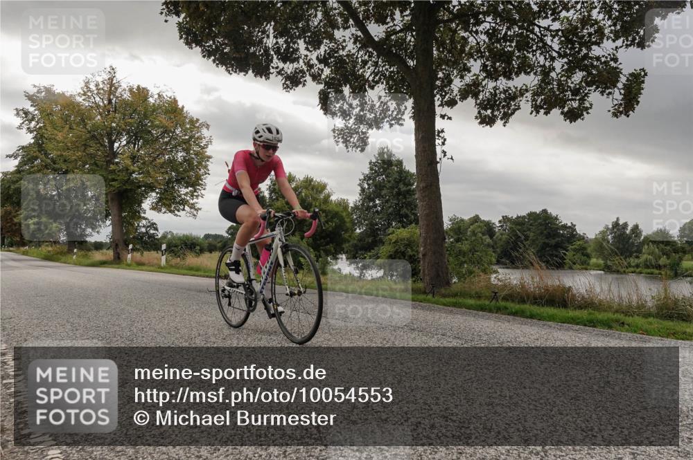 30.08.2026 - Elbe Triathlon Hamburg Michael Burmester http://msf.ph/oto/10054553 30.08.2026 11:07:05 Radfahren 1420 meine-sportfotos.de