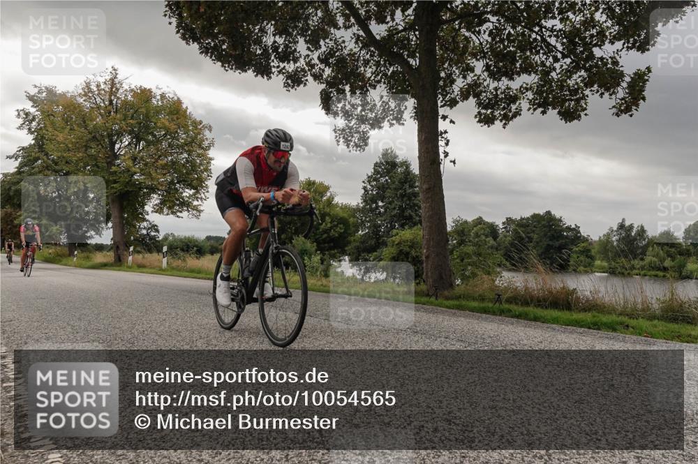30.08.2026 - Elbe Triathlon Hamburg Michael Burmester http://msf.ph/oto/10054565 30.08.2026 11:07:32 Radfahren 925, 1142, 1242, 1273, 1372, 1397 meine-sportfotos.de