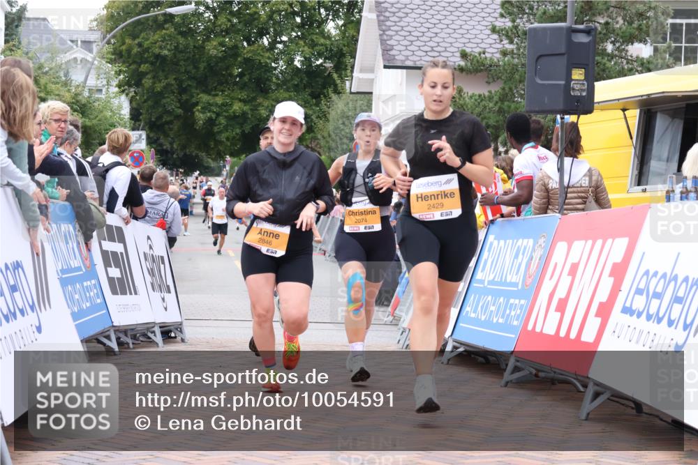30.08.2026 - Blankeneser Heldenlauf Lena Gebhardt http://msf.ph/oto/10054591 30.08.2026 12:06:26 Ziel 2074, 2174, 2429, 2846, 4169 meine-sportfotos.de