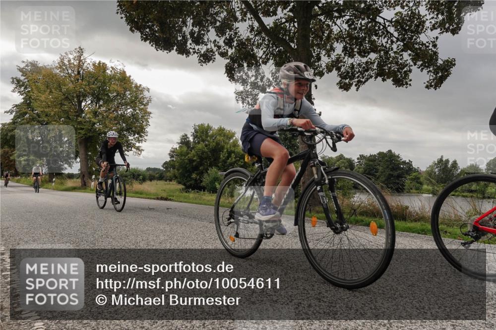 30.08.2026 - Elbe Triathlon Hamburg Michael Burmester http://msf.ph/oto/10054611 30.08.2026 11:08:12 Radfahren 1135, 1277, 1310, 1311, 1398, 1399, 1410, 1432 meine-sportfotos.de