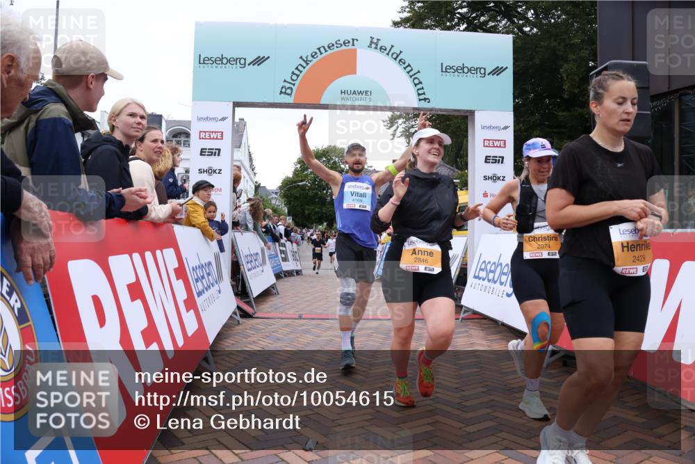 30.08.2026 - Blankeneser Heldenlauf Lena Gebhardt http://msf.ph/oto/10054615 30.08.2026 12:06:29 Ziel 2074, 2174, 2429, 2846, 4169 meine-sportfotos.de