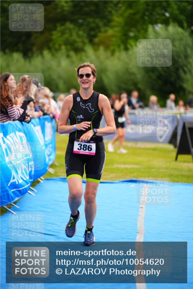 30.08.2026 - Elbe Triathlon Hamburg LAZAROV Photography http://msf.ph/oto/10054620 30.08.2026 10:57:20 Ziel 386 meine-sportfotos.de