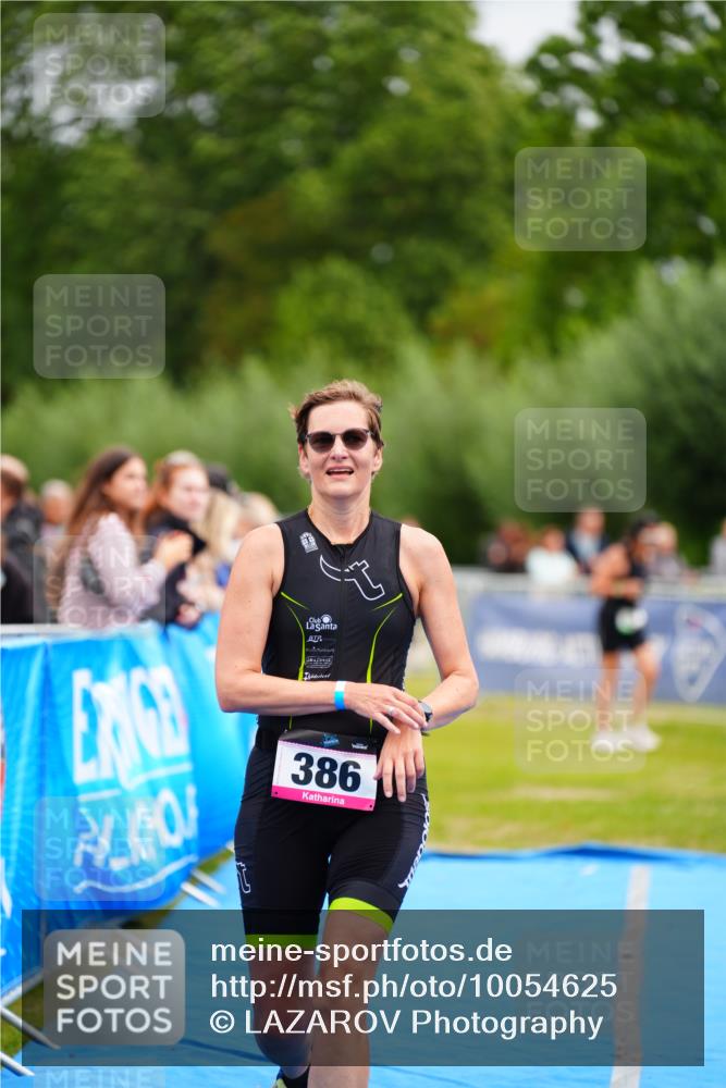 30.08.2026 - Elbe Triathlon Hamburg LAZAROV Photography http://msf.ph/oto/10054625 30.08.2026 10:57:21 Ziel 386 meine-sportfotos.de