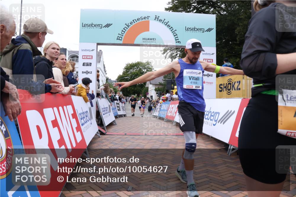 30.08.2026 - Blankeneser Heldenlauf Lena Gebhardt http://msf.ph/oto/10054627 30.08.2026 12:06:30 Ziel 2074, 2429, 2846, 2854, 4169 meine-sportfotos.de