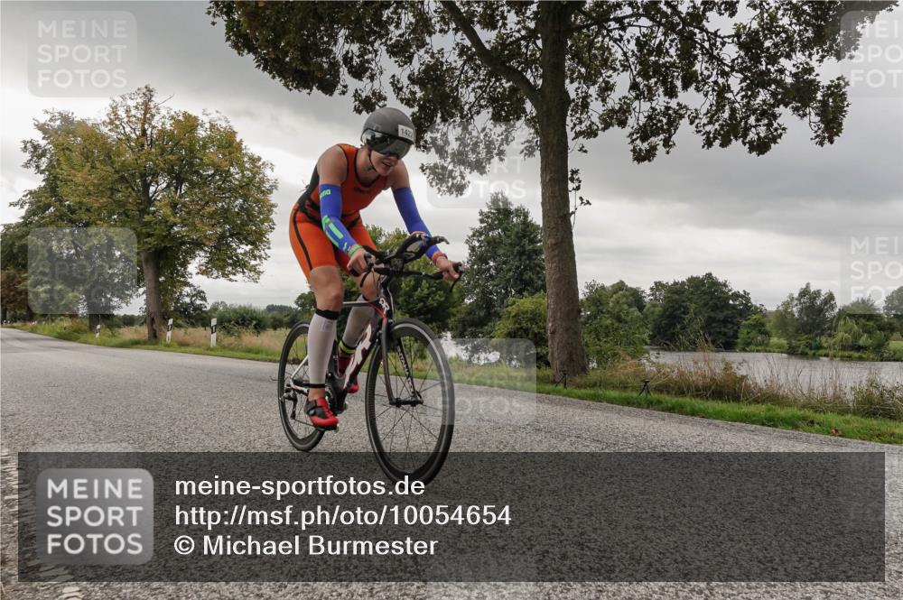 30.08.2026 - Elbe Triathlon Hamburg Michael Burmester http://msf.ph/oto/10054654 30.08.2026 11:09:24 Radfahren 982, 1299, 1326, 1422, 1441, 1446 meine-sportfotos.de
