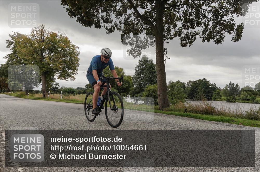 30.08.2026 - Elbe Triathlon Hamburg Michael Burmester http://msf.ph/oto/10054661 30.08.2026 11:09:32 Radfahren 982, 1326, 1446 meine-sportfotos.de