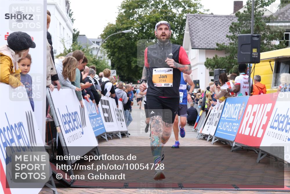30.08.2026 - Blankeneser Heldenlauf Lena Gebhardt http://msf.ph/oto/10054728 30.08.2026 12:06:45 Ziel 2136, 2370, 2425, 2744, 4072 meine-sportfotos.de