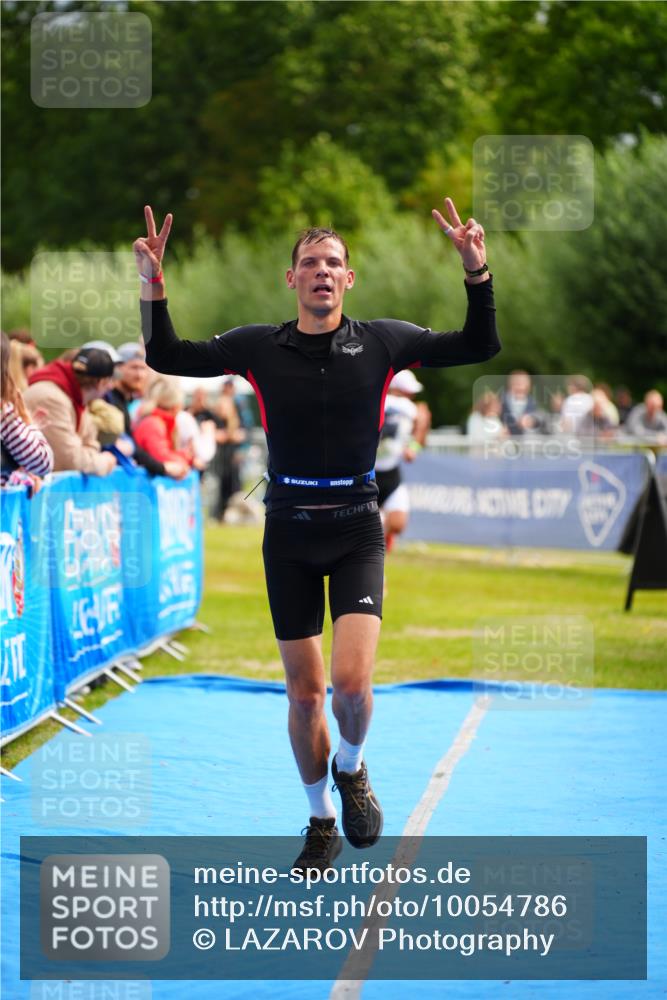 30.08.2026 - Elbe Triathlon Hamburg LAZAROV Photography http://msf.ph/oto/10054786 30.08.2026 10:59:19 Ziel 331, 405, 418, 542 meine-sportfotos.de
