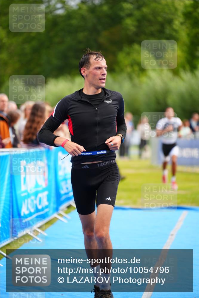 30.08.2026 - Elbe Triathlon Hamburg LAZAROV Photography http://msf.ph/oto/10054796 30.08.2026 10:59:19 Ziel 331, 405, 418, 542 meine-sportfotos.de