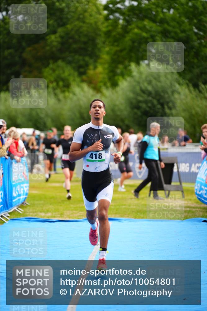 30.08.2026 - Elbe Triathlon Hamburg LAZAROV Photography http://msf.ph/oto/10054801 30.08.2026 10:59:22 Ziel 331, 418, 467, 542 meine-sportfotos.de
