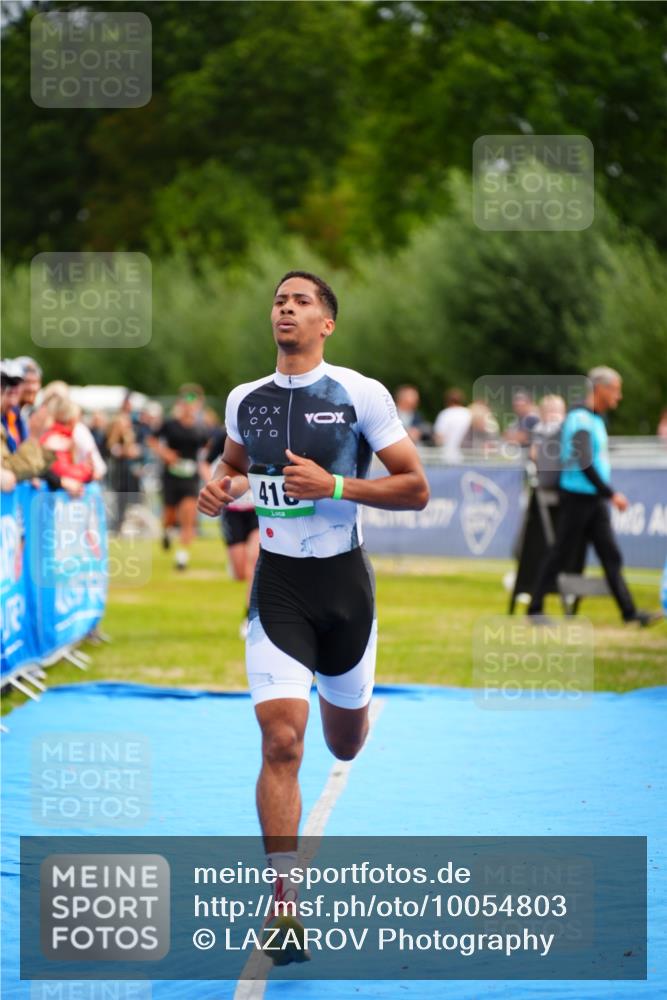 30.08.2026 - Elbe Triathlon Hamburg LAZAROV Photography http://msf.ph/oto/10054803 30.08.2026 10:59:23 Ziel 331, 418, 467 meine-sportfotos.de