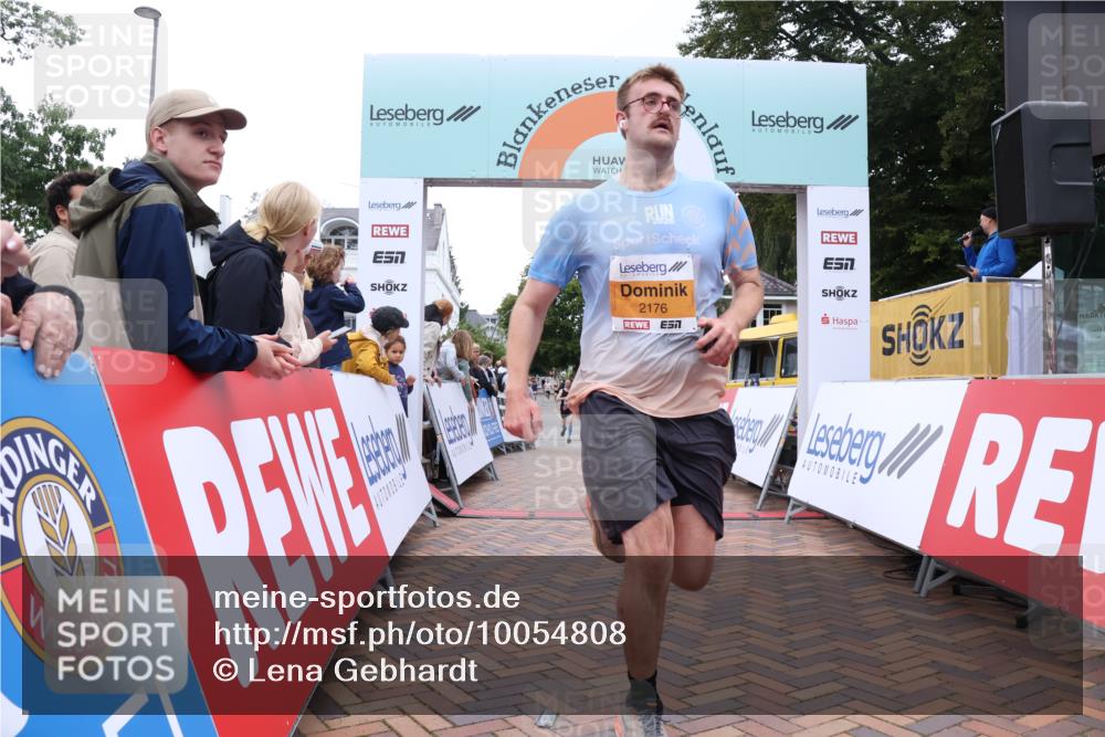 30.08.2026 - Blankeneser Heldenlauf Lena Gebhardt http://msf.ph/oto/10054808 30.08.2026 12:06:55 Ziel 2136, 2176, 4205, 4240 meine-sportfotos.de