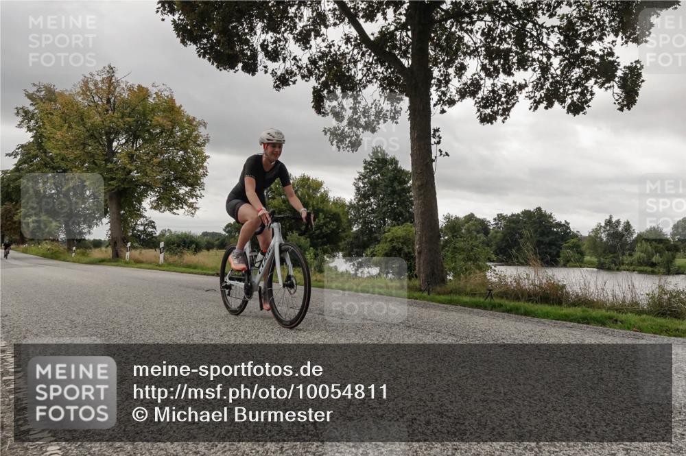 30.08.2026 - Elbe Triathlon Hamburg Michael Burmester http://msf.ph/oto/10054811 30.08.2026 11:14:14 Radfahren 1181, 1508, 1525 meine-sportfotos.de