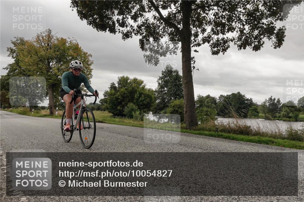 30.08.2026 - Elbe Triathlon Hamburg Michael Burmester http://msf.ph/oto/10054827 30.08.2026 11:14:39 Radfahren 1433, 1497, 1538, 1544, 1560 meine-sportfotos.de