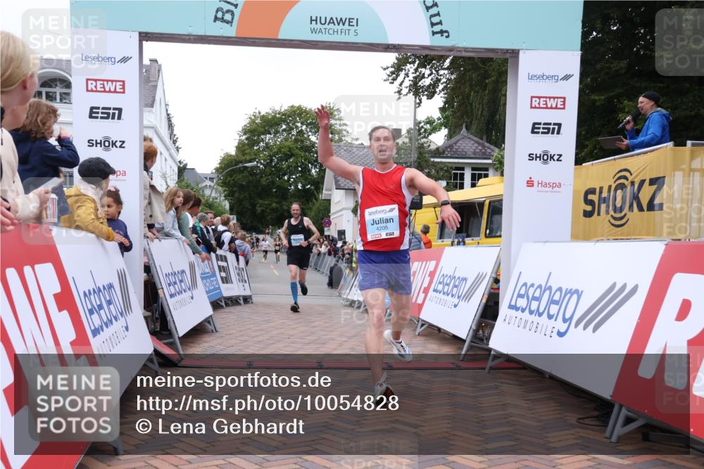 30.08.2026 - Blankeneser Heldenlauf Lena Gebhardt http://msf.ph/oto/10054828 30.08.2026 12:06:57 Ziel 2176, 4205, 4240 meine-sportfotos.de