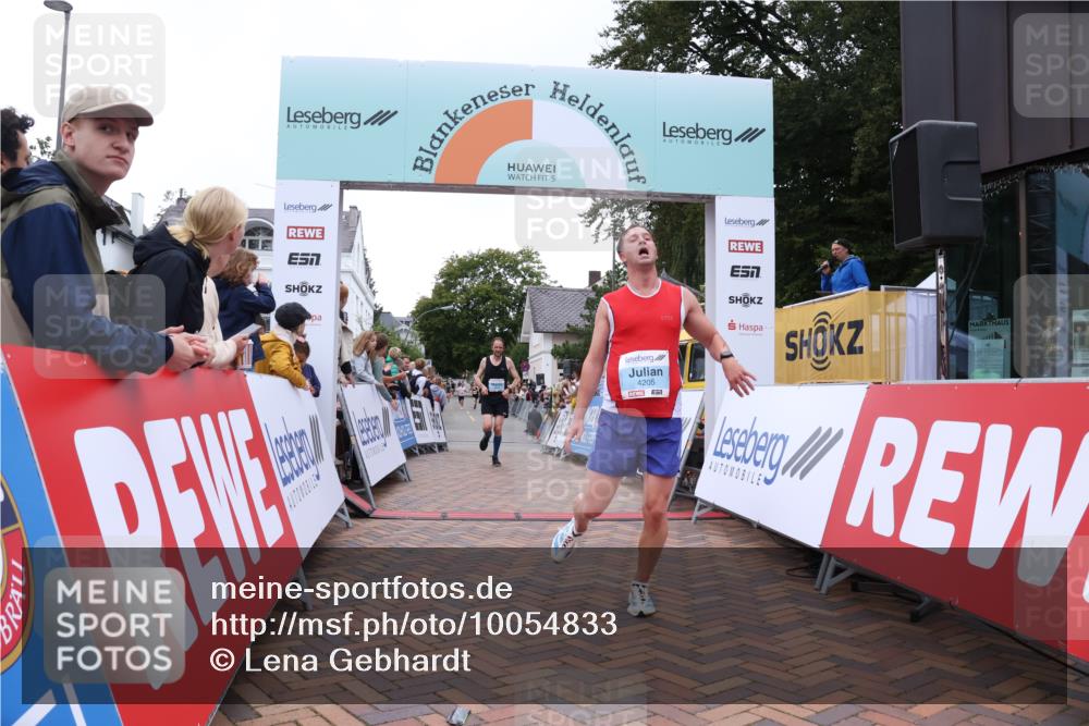 30.08.2026 - Blankeneser Heldenlauf Lena Gebhardt http://msf.ph/oto/10054833 30.08.2026 12:06:58 Ziel 2176, 4205, 4240 meine-sportfotos.de
