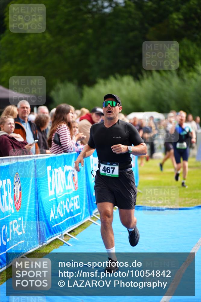 30.08.2026 - Elbe Triathlon Hamburg LAZAROV Photography http://msf.ph/oto/10054842 30.08.2026 10:59:31 Ziel 462, 467, 484 meine-sportfotos.de