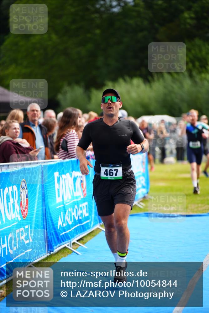 30.08.2026 - Elbe Triathlon Hamburg LAZAROV Photography http://msf.ph/oto/10054844 30.08.2026 10:59:31 Ziel 462, 467, 484 meine-sportfotos.de