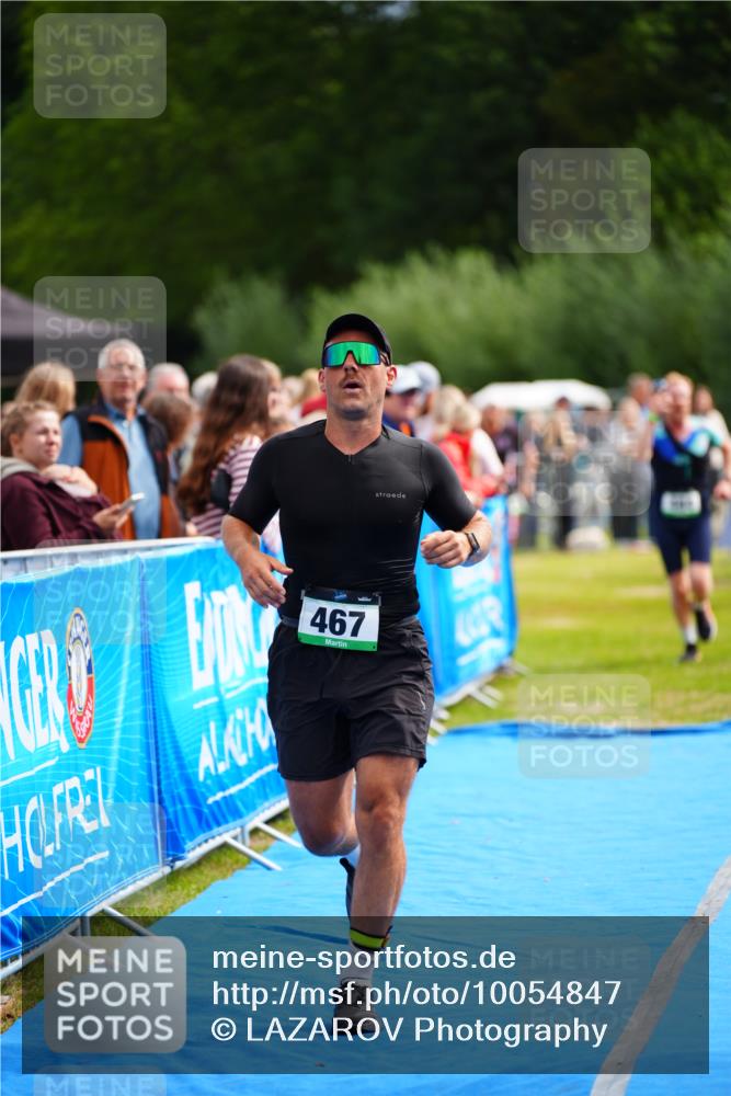 30.08.2026 - Elbe Triathlon Hamburg LAZAROV Photography http://msf.ph/oto/10054847 30.08.2026 10:59:31 Ziel 462, 467, 484 meine-sportfotos.de