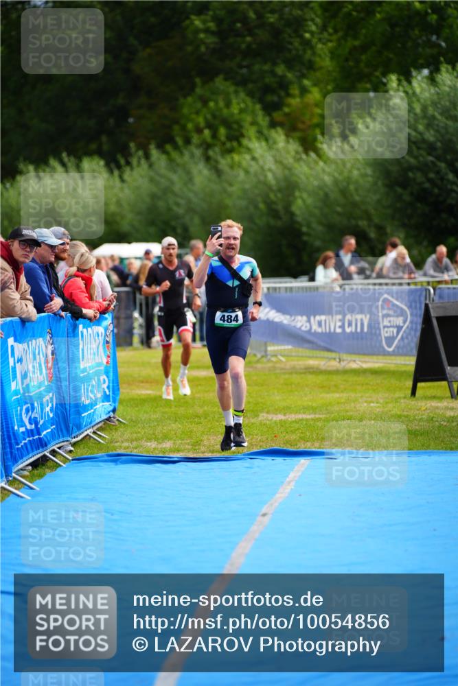 30.08.2026 - Elbe Triathlon Hamburg LAZAROV Photography http://msf.ph/oto/10054856 30.08.2026 10:59:32 Ziel 462, 467, 484 meine-sportfotos.de