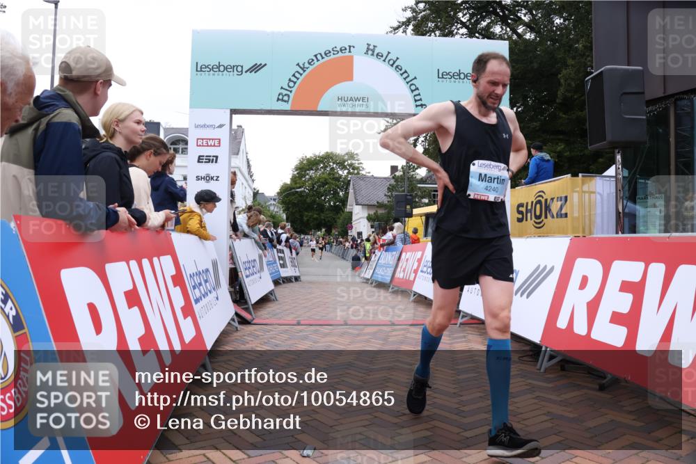 30.08.2026 - Blankeneser Heldenlauf Lena Gebhardt http://msf.ph/oto/10054865 30.08.2026 12:07:01 Ziel 2176, 4205, 4240 meine-sportfotos.de