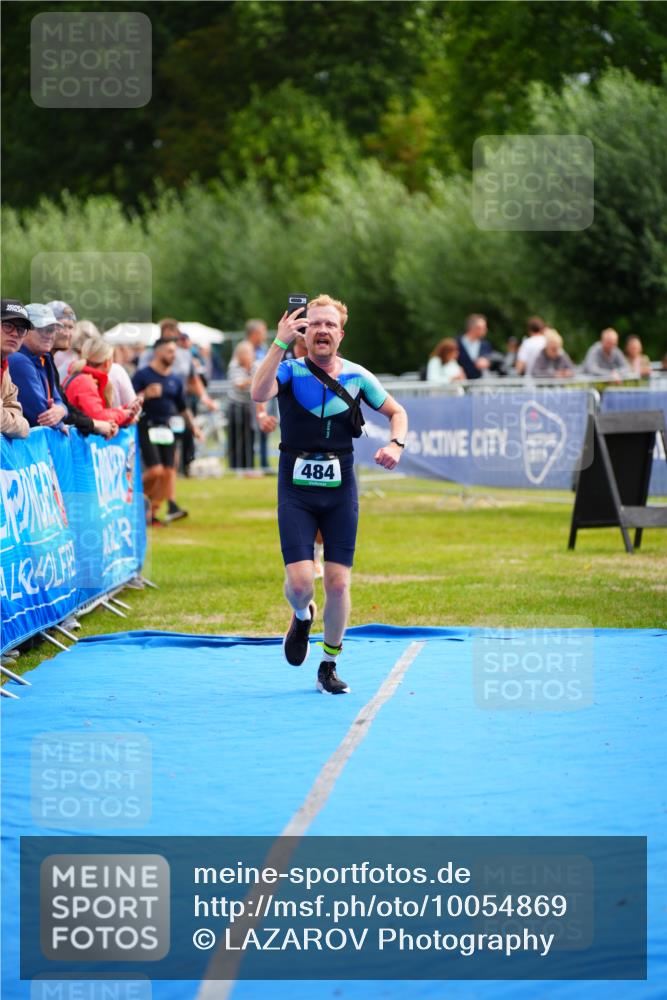 30.08.2026 - Elbe Triathlon Hamburg LAZAROV Photography http://msf.ph/oto/10054869 30.08.2026 10:59:33 Ziel 462, 467, 484 meine-sportfotos.de