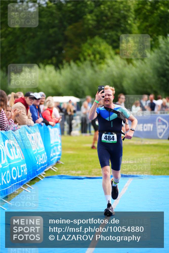 30.08.2026 - Elbe Triathlon Hamburg LAZAROV Photography http://msf.ph/oto/10054880 30.08.2026 10:59:34 Ziel 462, 467, 484 meine-sportfotos.de