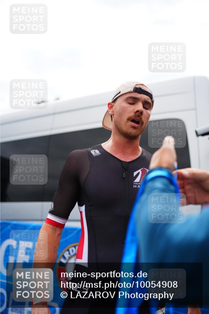 30.08.2026 - Elbe Triathlon Hamburg LAZAROV Photography http://msf.ph/oto/10054908 30.08.2026 10:59:46 Ziel 394, 634, 761 meine-sportfotos.de