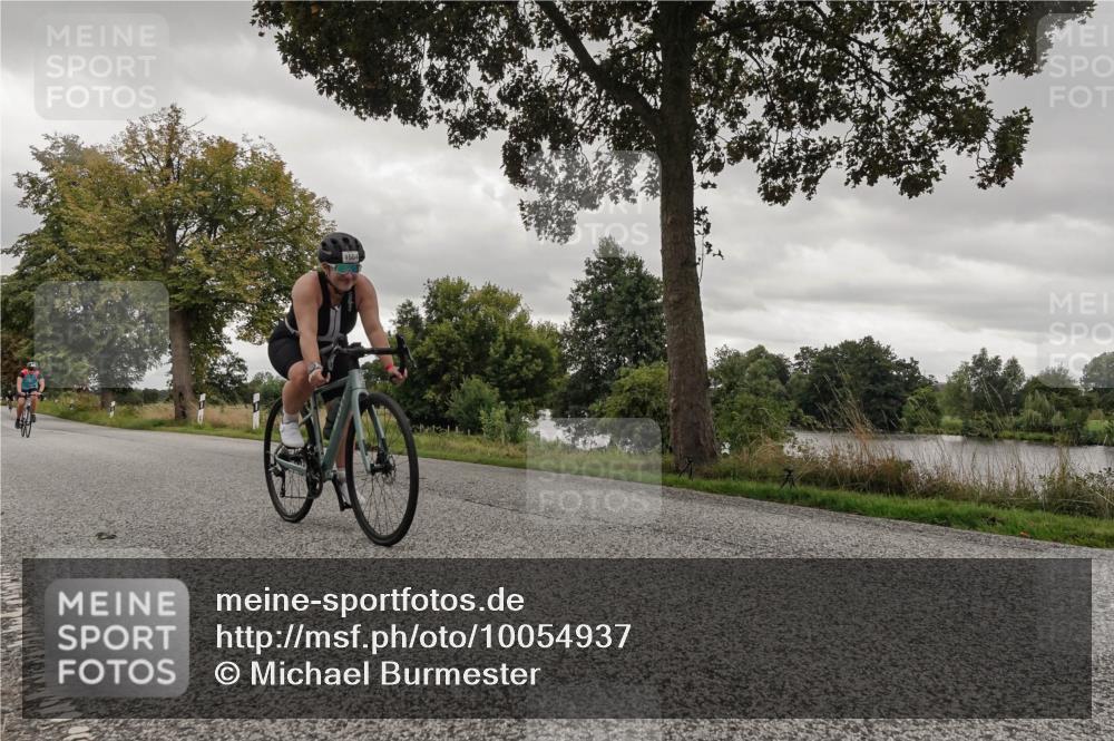 30.08.2026 - Elbe Triathlon Hamburg Michael Burmester http://msf.ph/oto/10054937 30.08.2026 11:18:29 Radfahren 1499, 1504, 1527, 1541, 1703 meine-sportfotos.de