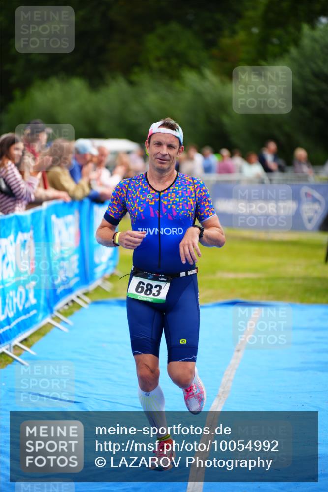 30.08.2026 - Elbe Triathlon Hamburg LAZAROV Photography http://msf.ph/oto/10054992 30.08.2026 11:00:26 Ziel 683 meine-sportfotos.de