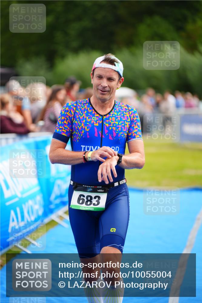30.08.2026 - Elbe Triathlon Hamburg LAZAROV Photography http://msf.ph/oto/10055004 30.08.2026 11:00:27 Ziel 683 meine-sportfotos.de