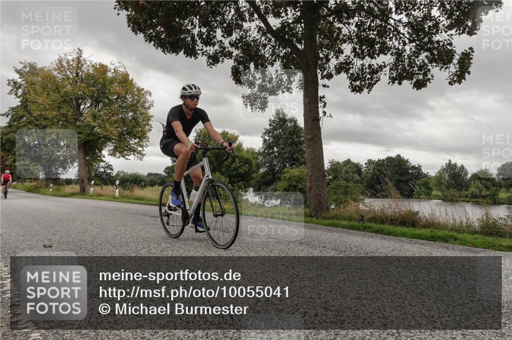 30.08.2026 - Elbe Triathlon Hamburg Michael Burmester http://msf.ph/oto/10055041 30.08.2026 11:21:39 Radfahren 1373, 1403, 1404, 1474 meine-sportfotos.de