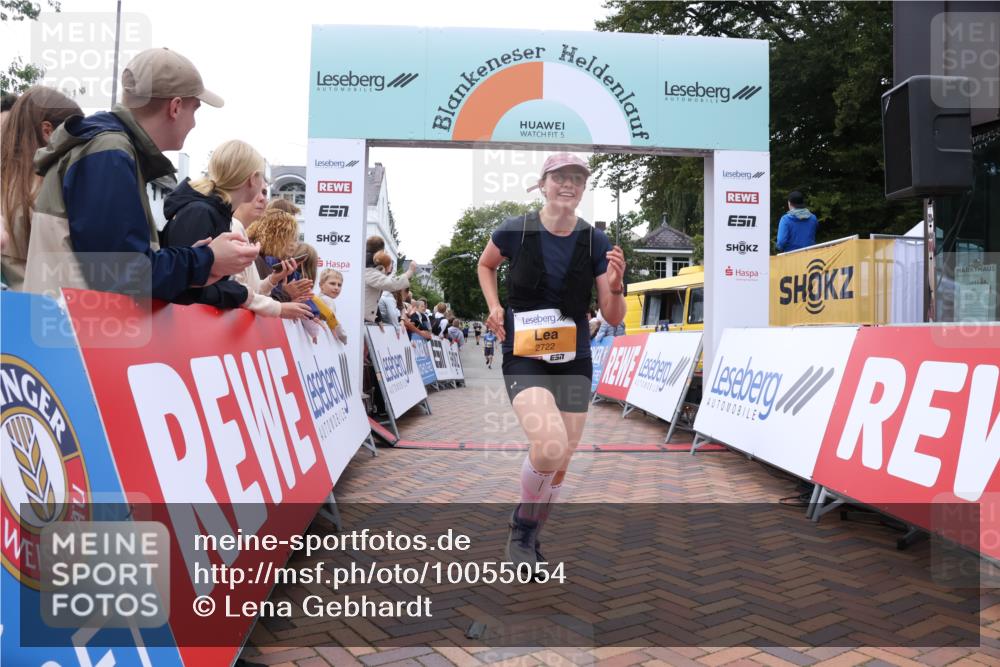 30.08.2026 - Blankeneser Heldenlauf Lena Gebhardt http://msf.ph/oto/10055054 30.08.2026 12:07:44 Ziel 2272, 2722, 4148 meine-sportfotos.de