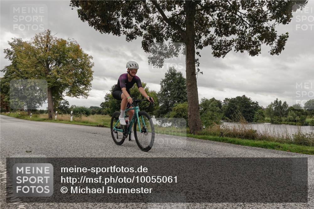 30.08.2026 - Elbe Triathlon Hamburg Michael Burmester http://msf.ph/oto/10055061 30.08.2026 11:22:22 Radfahren 1387, 1654 meine-sportfotos.de