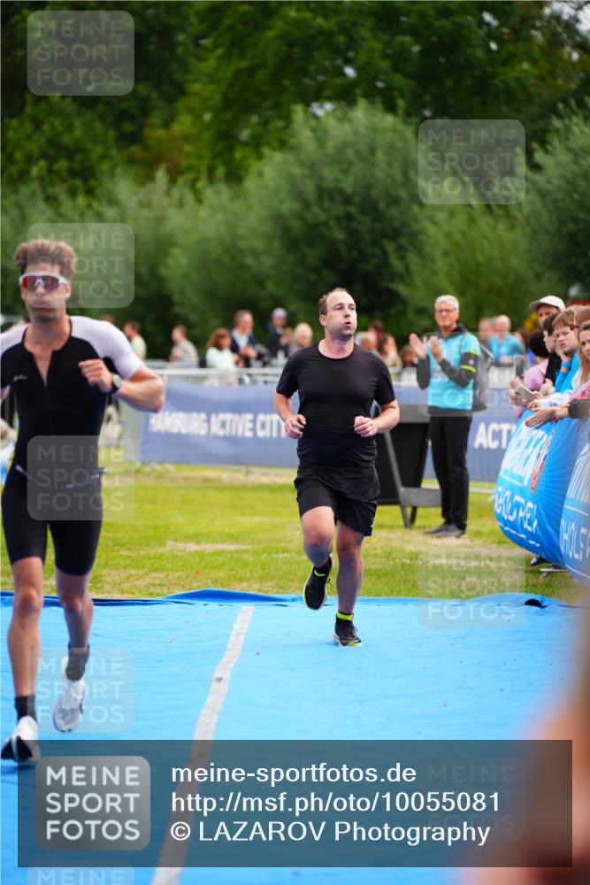 30.08.2026 - Elbe Triathlon Hamburg LAZAROV Photography http://msf.ph/oto/10055081 30.08.2026 11:00:56 Ziel 498, 676 meine-sportfotos.de
