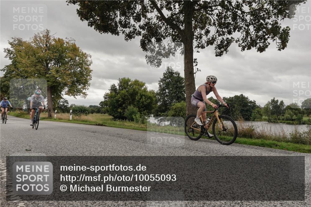 30.08.2026 - Elbe Triathlon Hamburg Michael Burmester http://msf.ph/oto/10055093 30.08.2026 11:23:22 Radfahren 1376, 1428, 1626, 1631, 1694 meine-sportfotos.de