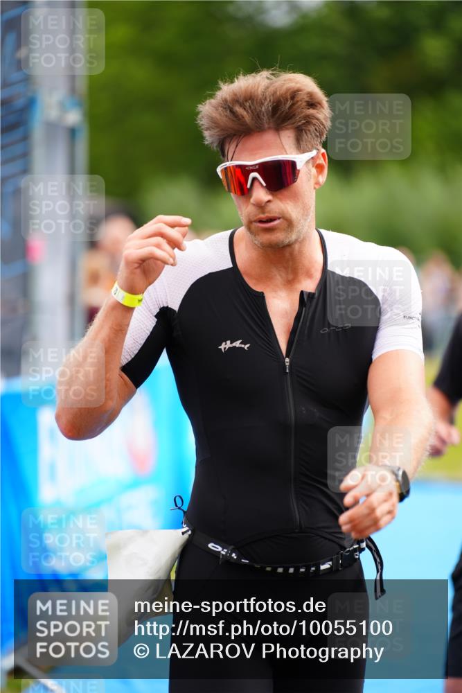 30.08.2026 - Elbe Triathlon Hamburg LAZAROV Photography http://msf.ph/oto/10055100 30.08.2026 11:00:59 Ziel 264, 498, 676, 987 meine-sportfotos.de